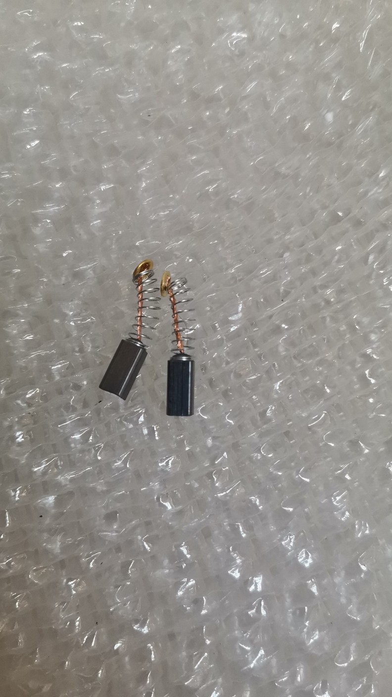 小电磨机碳刷适配佳奇3100电磨31033102电磨机碳刷盖电刷5x5x10