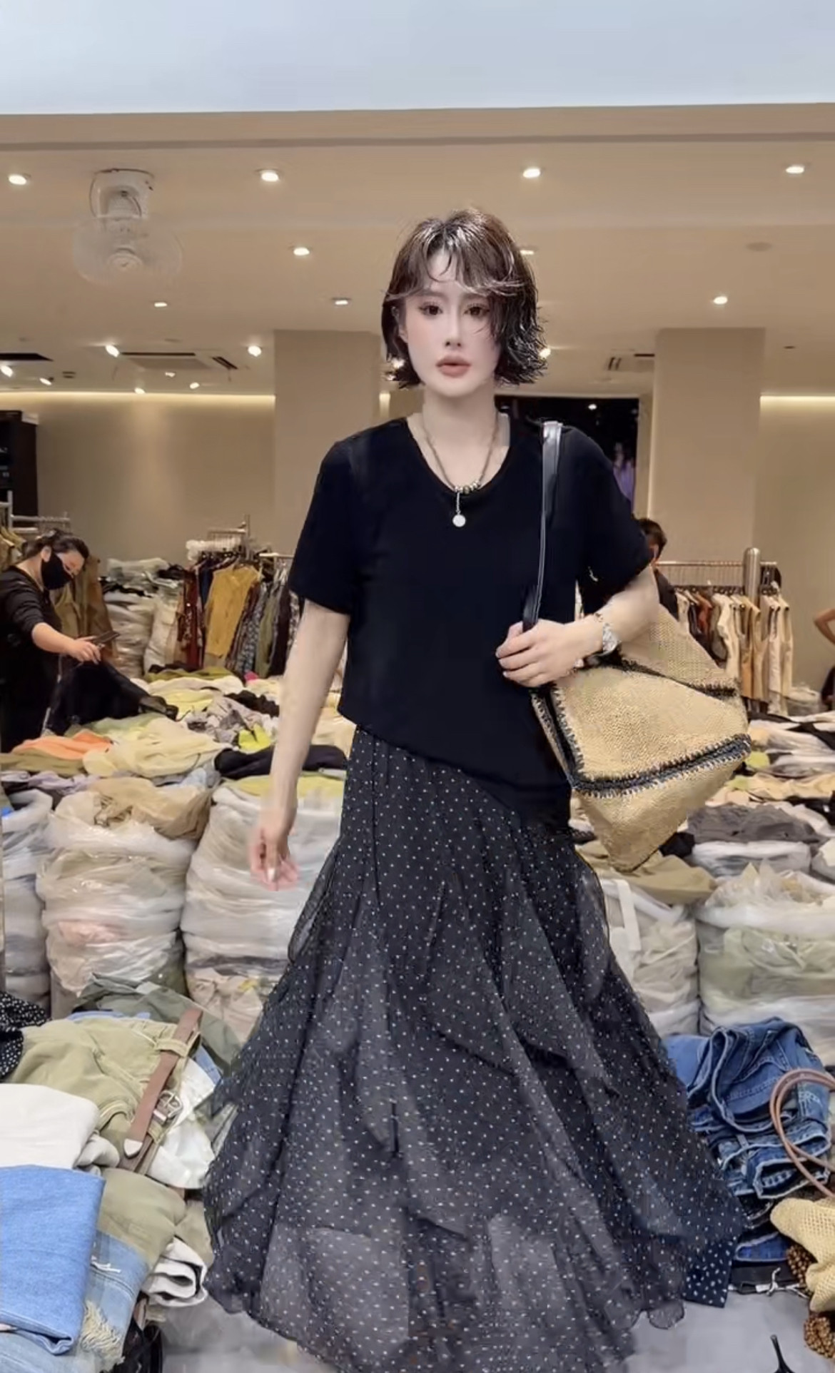 设计感后背镂空绑带开衩T恤女欧洲站2026夏新款圆领短袖洋气上衣