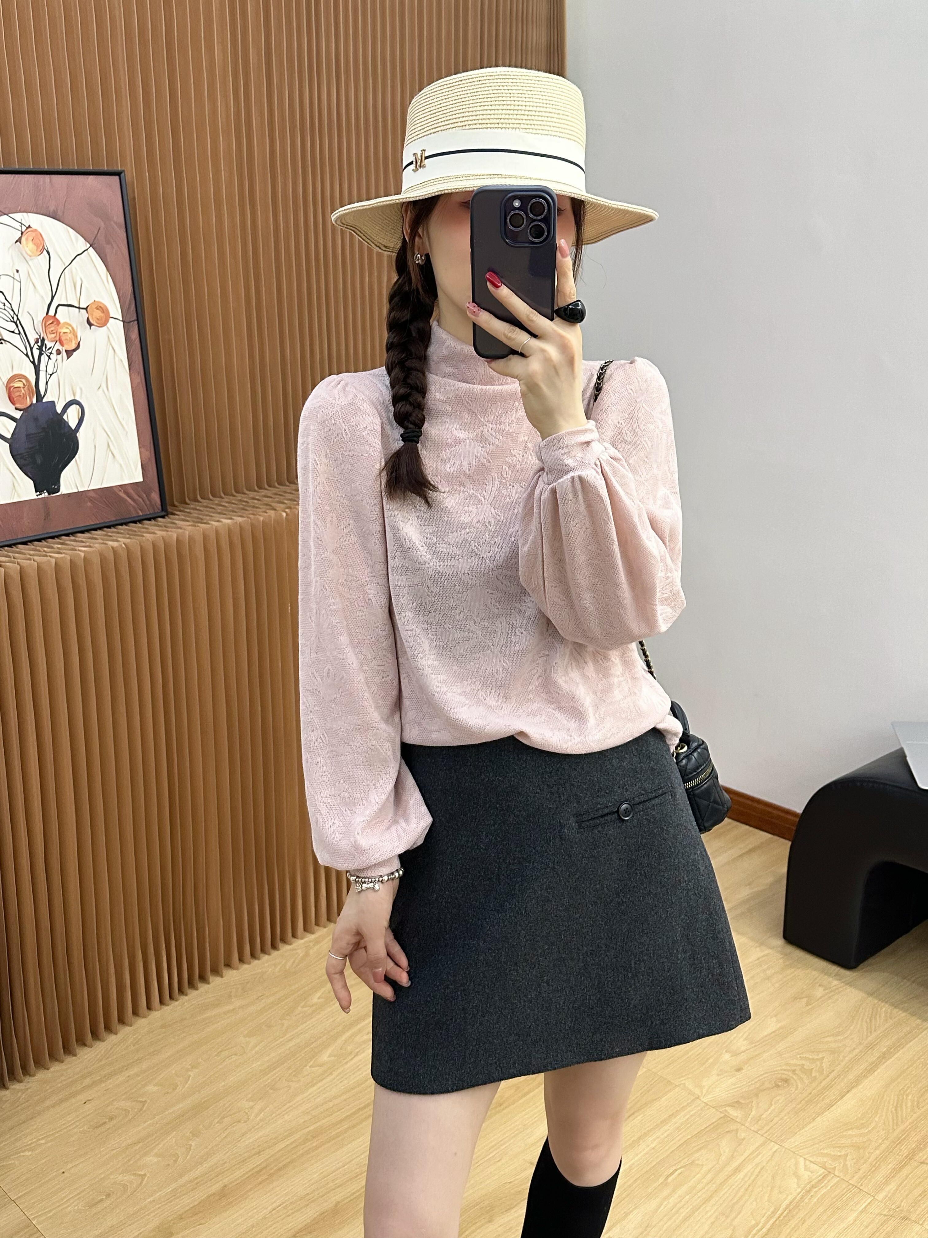 气质女人味蕾丝钩花打底衫女欧洲站2025秋新款洋气立领灯笼袖上衣