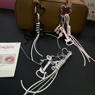 原创纯手工编绳字母挂件粉丝周边挂饰包挂钥匙扣闺蜜礼物吉他配件