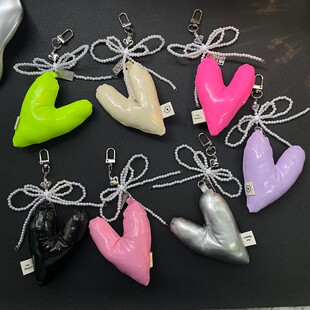 丽恋新款PU皮革爱心包包挂件多巴胺彩色钥匙扣挂件配饰箱包挂饰品