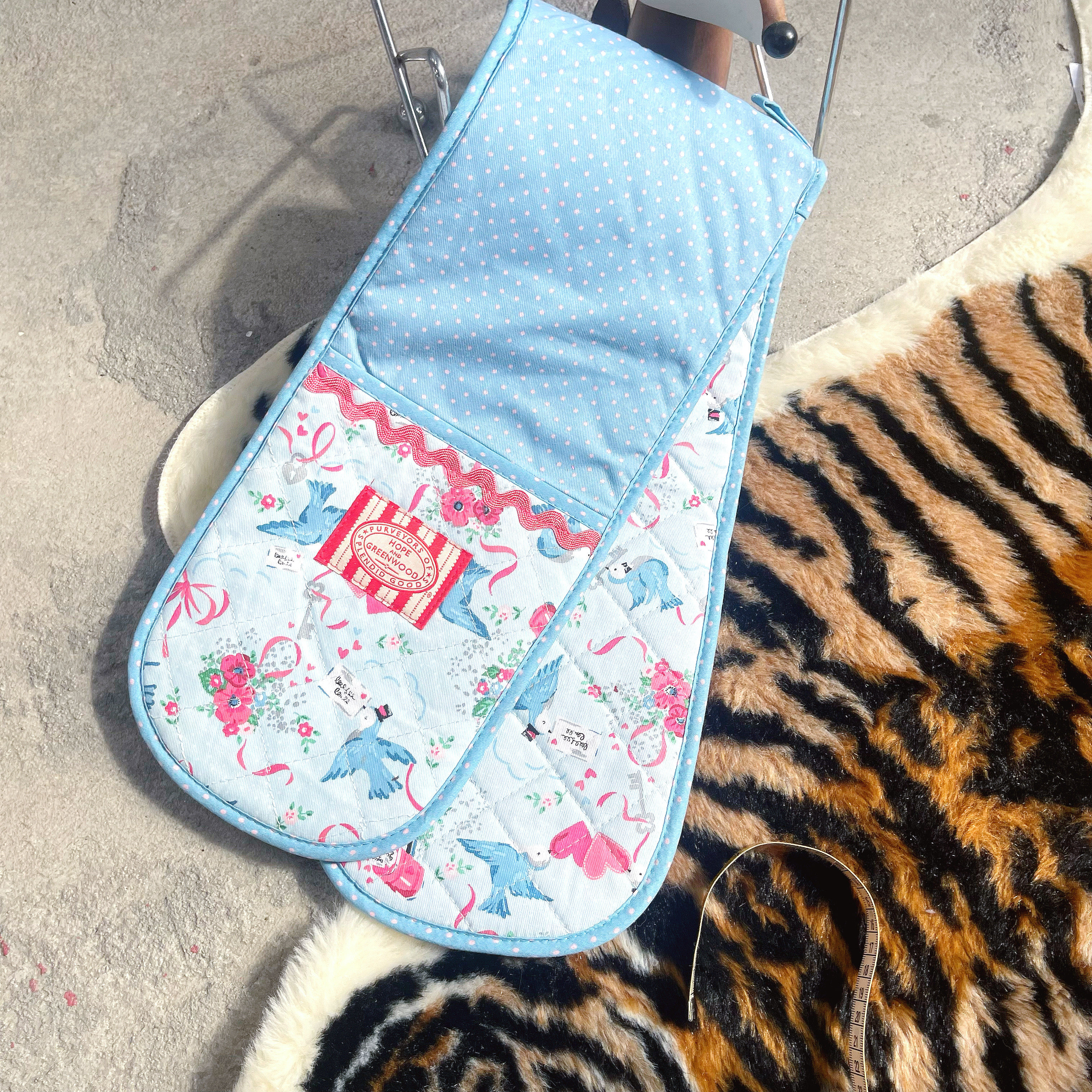 周A家Hgwood英国单双向微波炉烤箱隔热防烫连体厨房餐厅烘焙手套,厨房/烹饪用具,微波炉手套,淘宝优惠券,粉丝福利购,淘宝优惠卷