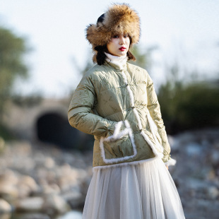 国风印花盘扣羽绒服女冬短款 区 2023水貂毛立领棉服外套 258元