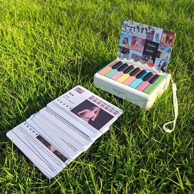 灯光蓝牙可弹奏8钟乐器钢琴日历