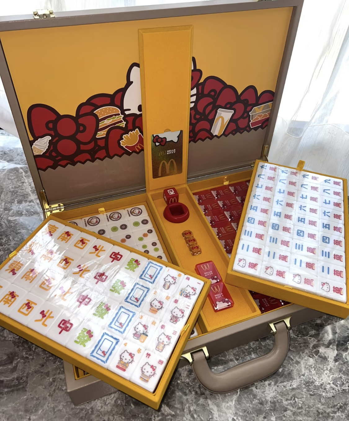 麦当劳水晶麻将新加坡限定美乐蒂麻将hellokitty抢麦大作战桌游