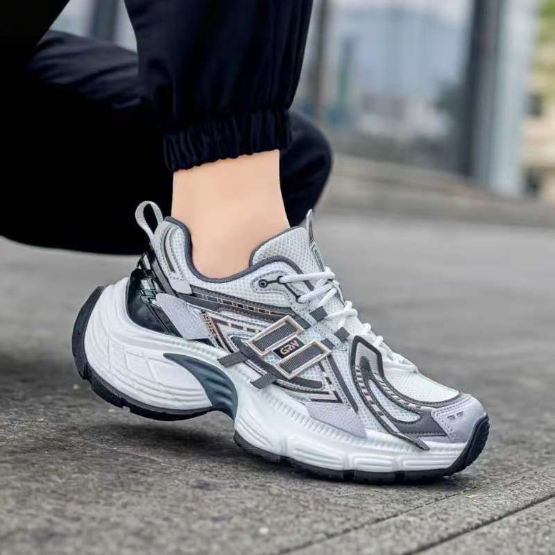 2025秋季新款男鞋透气网新潮鞋超软防滑厚底老爹鞋运动跑步爆款鞋