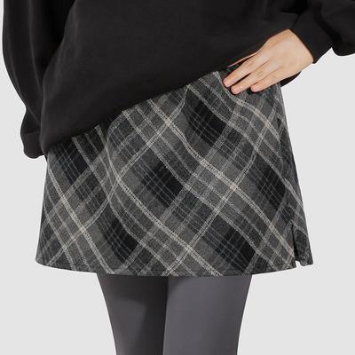 高级感毛呢灰色格子半身裙秋冬季