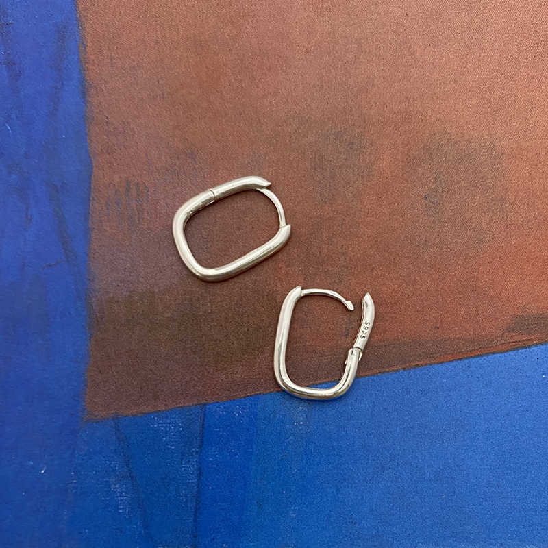 不拘925纯银日韩回形猪鼻女耳环