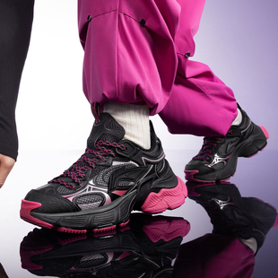 李宁休闲鞋秋冬季运动系列星际女子减震回弹经典休闲鞋AGCU372-