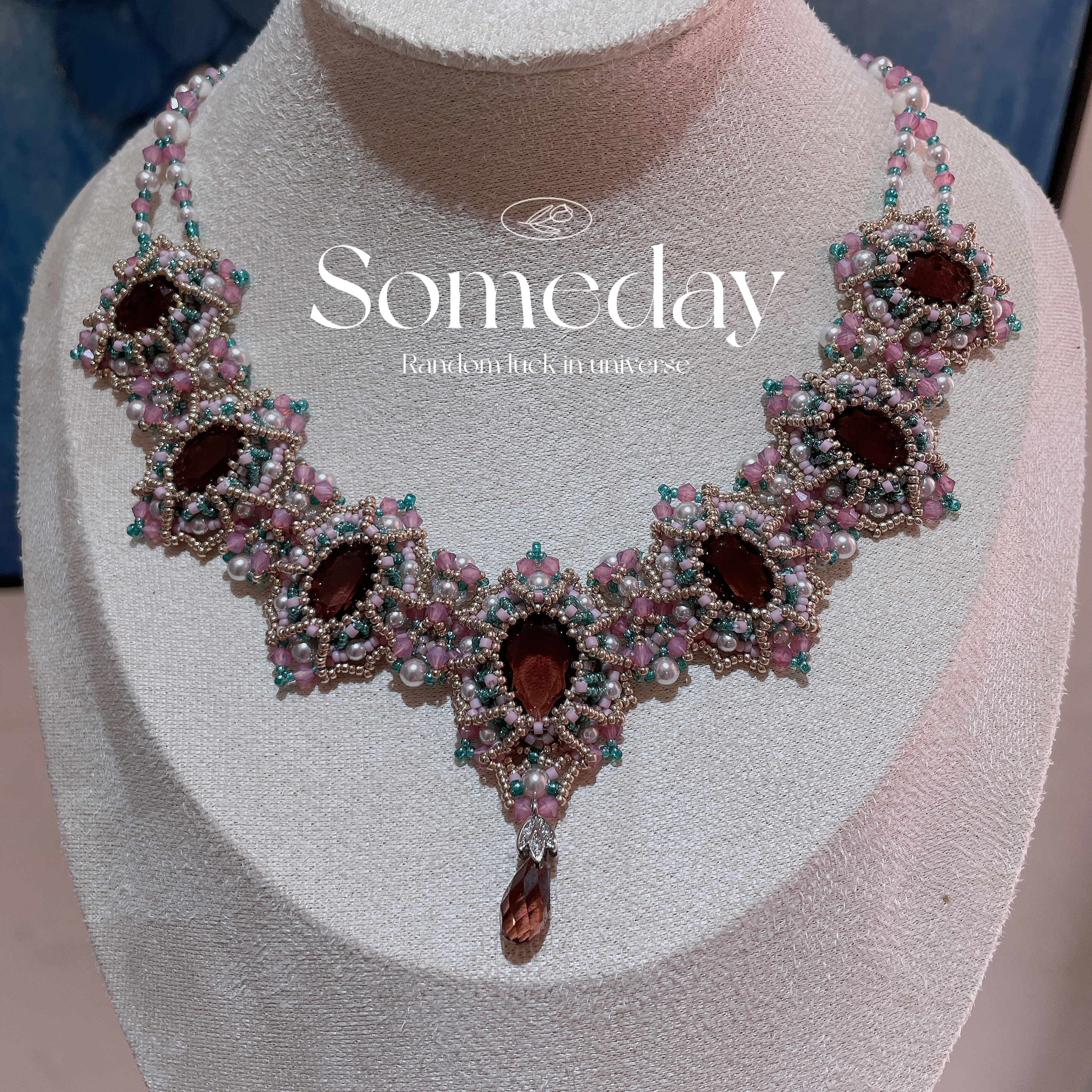 卢浮宫玫瑰庄园手工串珠项链