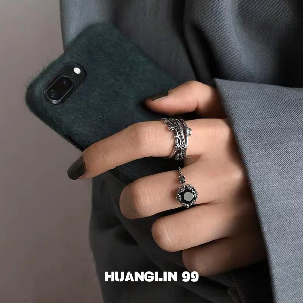 黑皓石皇冠戒指女ins甜酷时尚图片