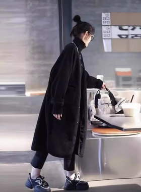 黑色羊羔毛外套女大衣加厚独特别致轻熟风高级感冬装时尚炸街棉服