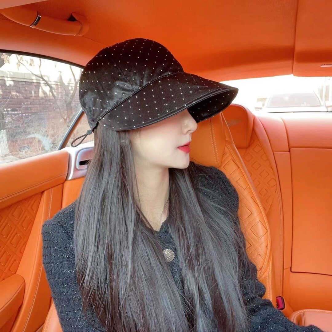 烫钻加宽帽檐鸭舌帽子女高倍遮阳防晒帽显脸小百搭气质款遮阳帽潮