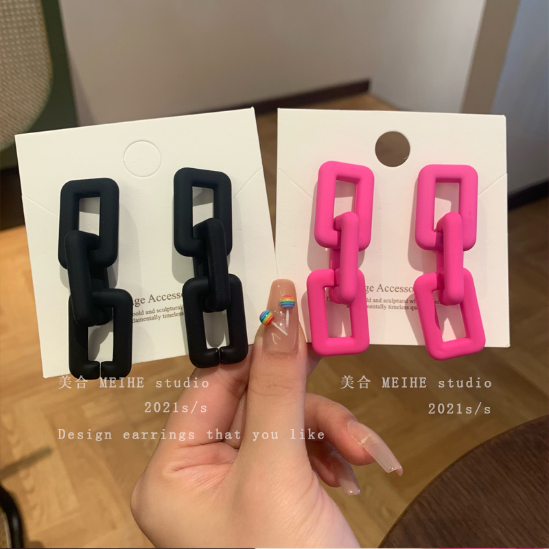 千禧酷girl！欧美辣妹风夸张耳环