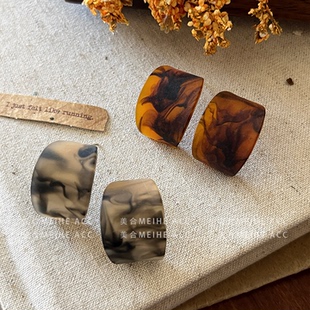 港风复古晕染磨砂弯弧耳钉个性 设计优雅百搭美拉德耳环优雅气质女