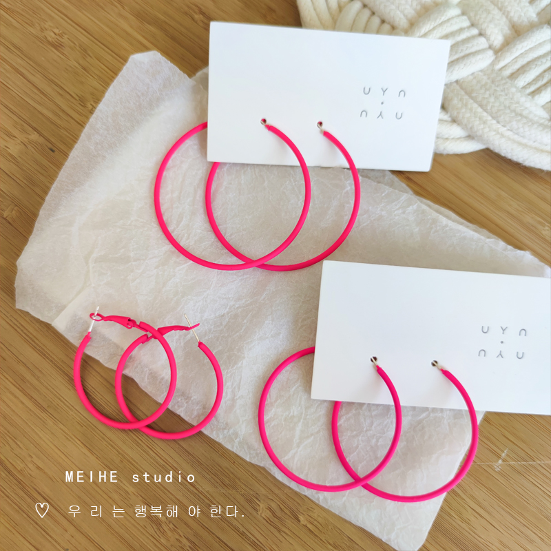 极简玫粉色糖果圆圈耳环显脸瘦