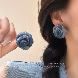 嬉皮牛仔 撞色耳环女 欧美复古蓝色牛仔布手工缠绕玫瑰花耳钉个性