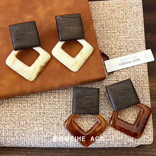 复古木系！时尚拼接晕染撞色木片树脂几何耳环美拉德显脸小耳饰女