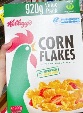 澳洲直邮Kelloggs家乐氏CORN FLAKES玉米麦片营养早餐家庭装 890g