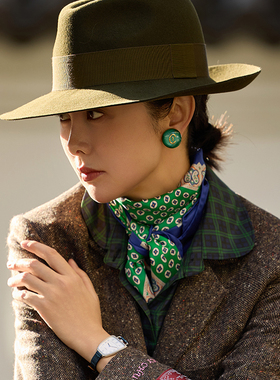 TRACYCHU浓情炽烈百搭有型真丝方巾时尚百搭复古洋气优雅冬季新款