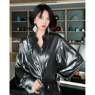TRACY CHU 新年特惠流光溢彩之银灰色立裁艺术衬衫两件套