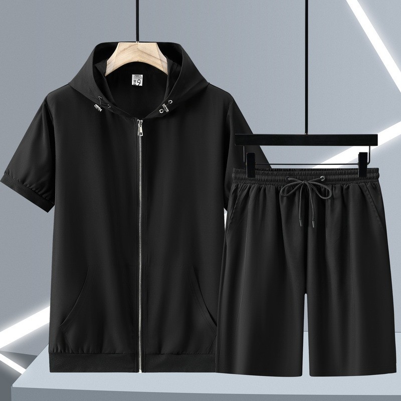 330斤夏季加肥加大短袖T恤特大码男装搭配一套帅气休闲运动套装9X