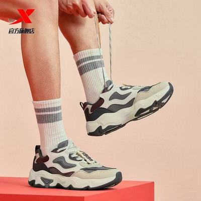 特步皮面防水保暖秋冬款老爹鞋男
