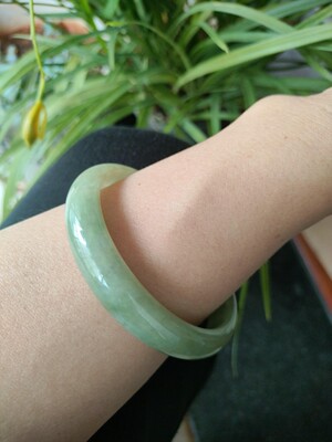 老坑飘花权威证书a货玉镯