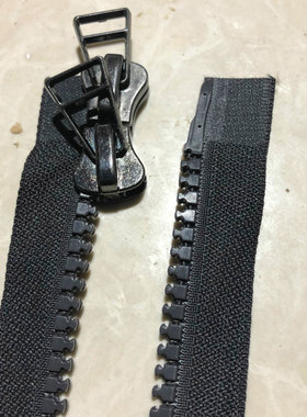 黑灰色8号树脂金属头81厘米双头双开拉锁右插SAB品牌羽绒服长拉链