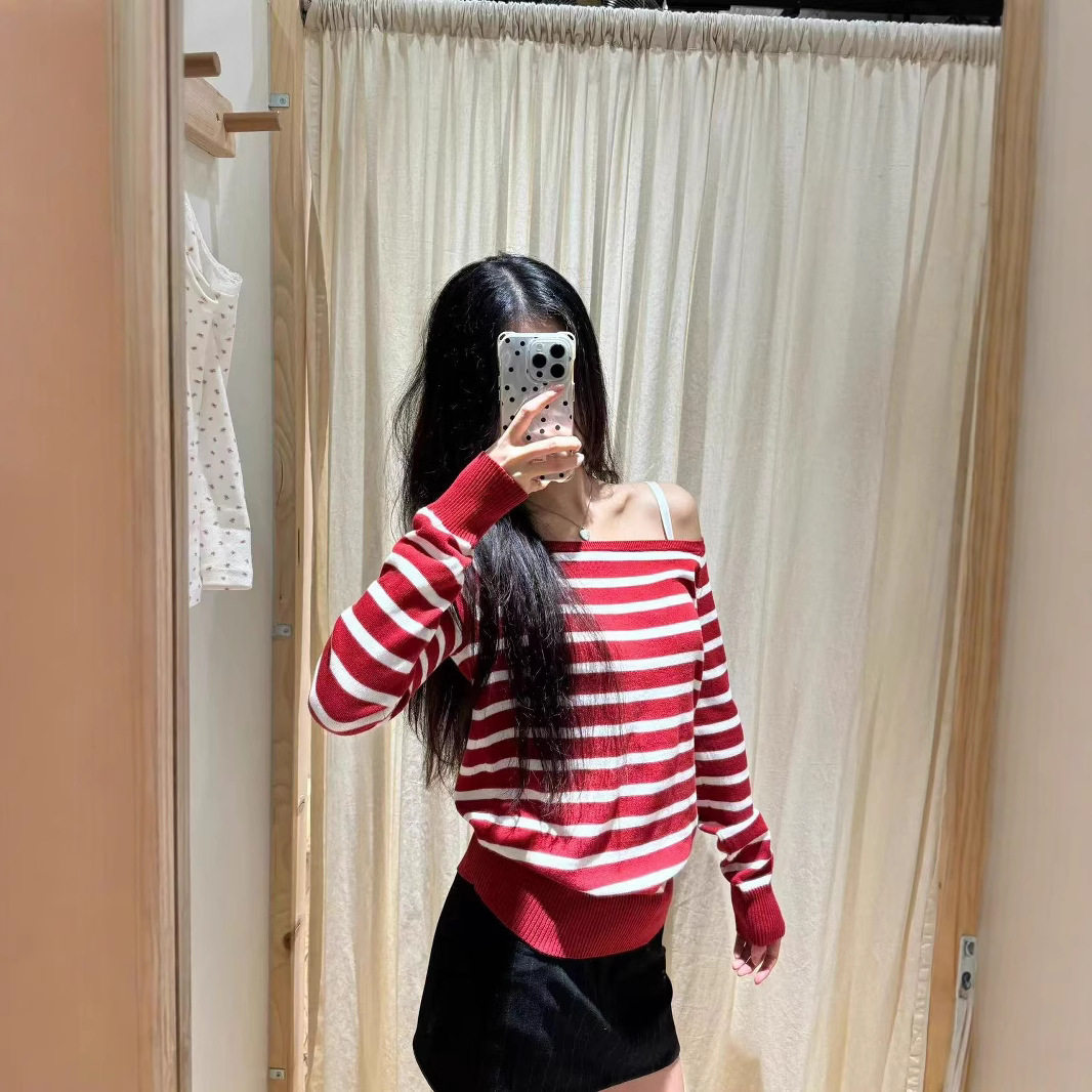 小海鸥美式红条纹露肩针织衫