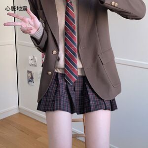 栗川女子jk制服原创格裙心脏地震校供感红格百褶裙女学生半身短裙