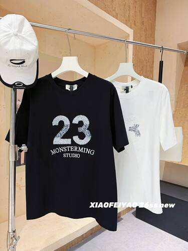 晓肥妖家重工刺绣亮片正肩短袖女春季200斤宽松T恤上衣大码女装