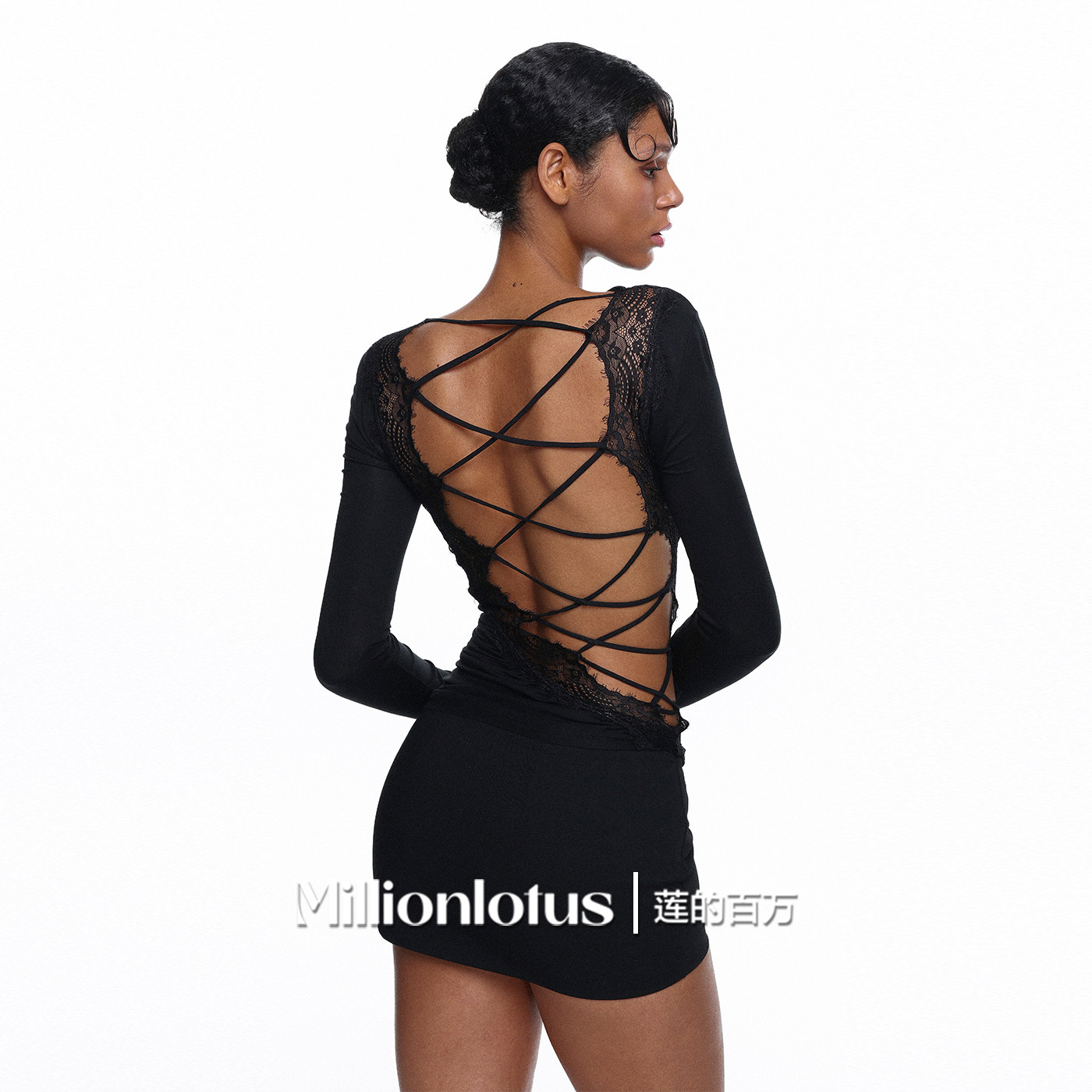 莲的百万  黑色露背长袖镂空蕾丝拼接交叉绑带神秘性感上衣