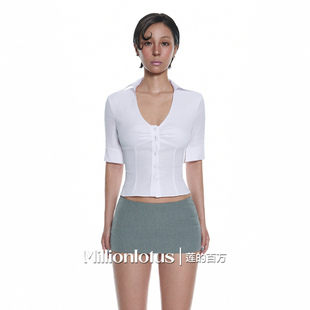 灰色短裙套装 海妖白色收腰短衬衫 性感通勤通勤 百万 莲