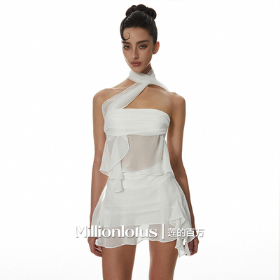 莲的百万清透氧气纯欲风薄纱抹胸套装挂脖无袖飘带收腰露肩两件套