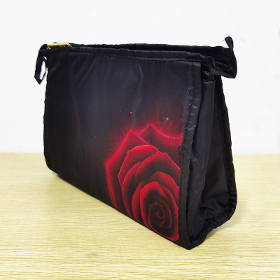 黑色洗漱包化妆包秀巧小号便携迷你收纳随身手拿小淑女防水牛津布