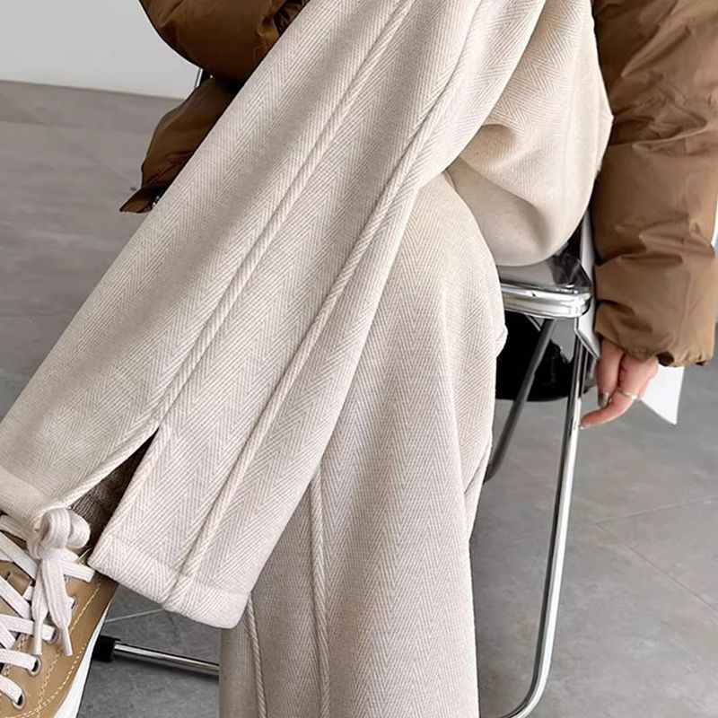 2025新款加绒加厚保暖人字纹裤子女秋冬宽松休闲阔腿直筒长裤