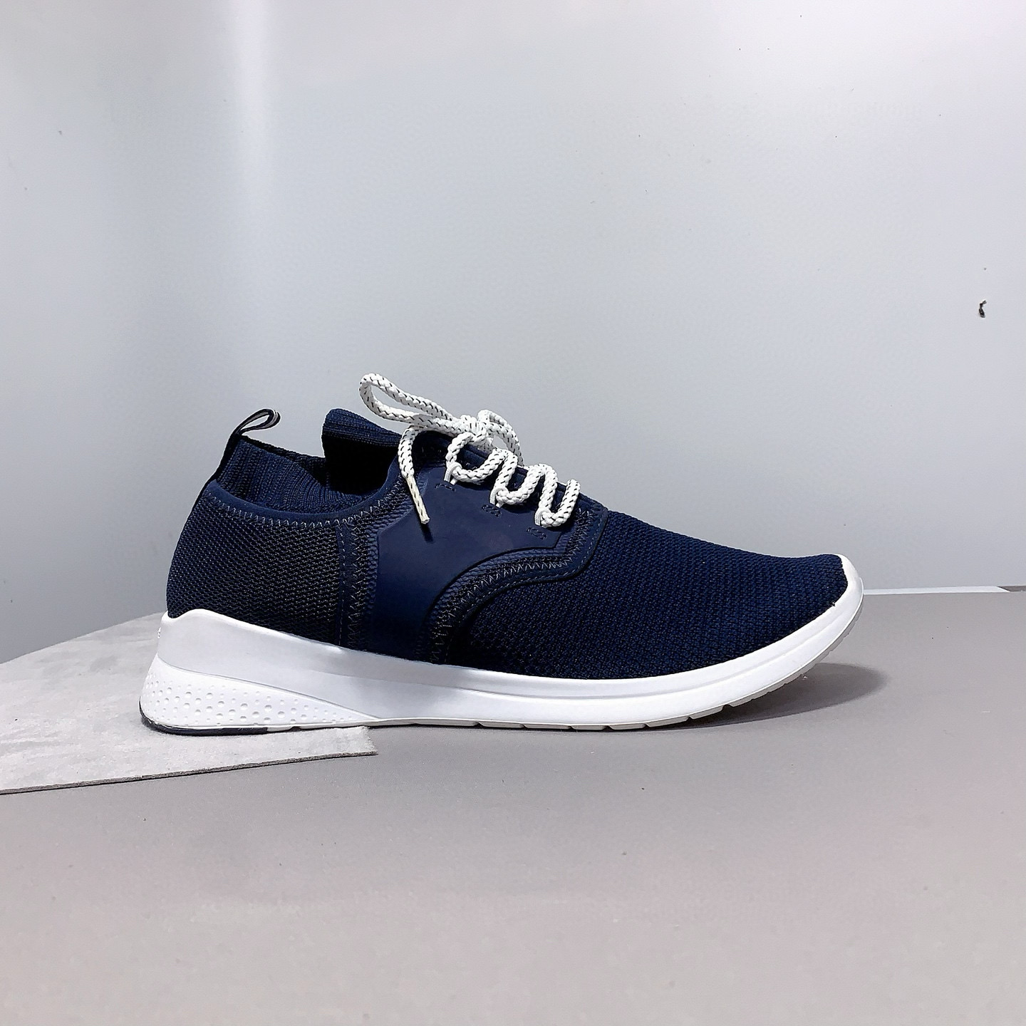 轻便透气 软底男鞋 无原盒 放漏 孤品