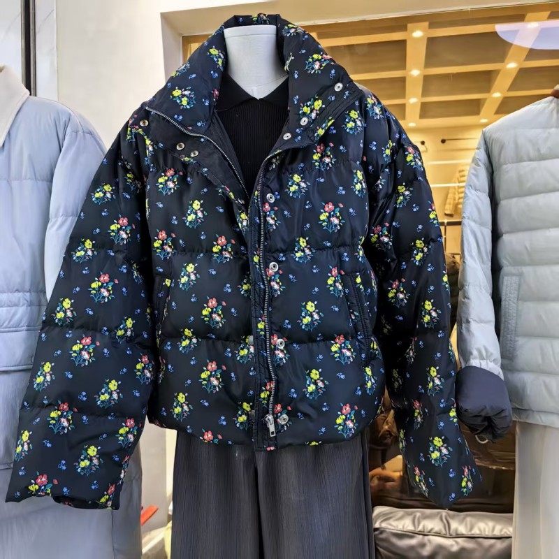 印花宽松羽绒服女小碎花