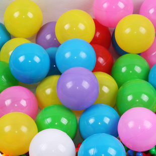 新美女艺术写真儿童拍照摄影彩色海洋球道具百天宝宝手拿撒地摆件