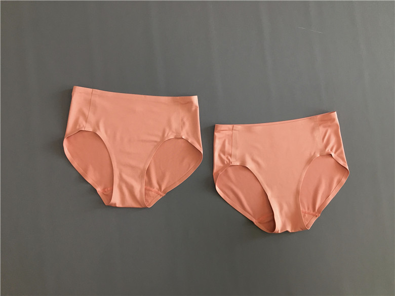 女士内裤无痕粘合式简洁日系三角