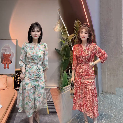 轻奢时尚碎花新款休闲连衣裙套装