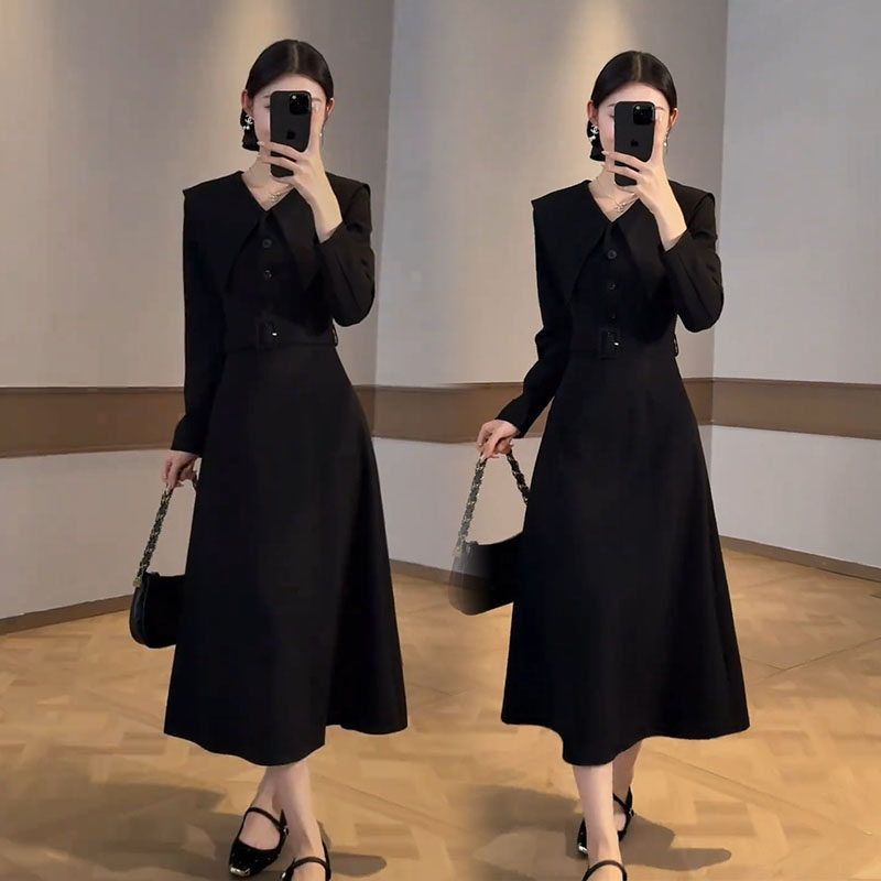 法式赫本风黑色气质大翻领长袖连衣裙女2026秋冬新款收腰显瘦长裙