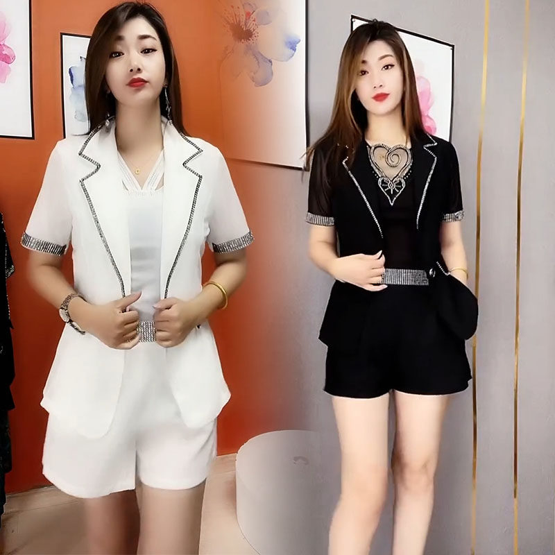 时尚套装2022年夏季新款韩版气质名媛风烫钻西装背心短裤女三件套
