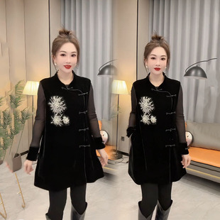 新中式国风丝绒中长款马夹女2026年早春新款立领盘扣钉珠刺绣马甲