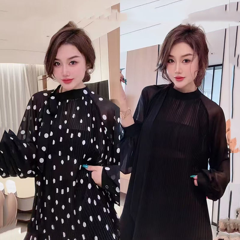 时尚洋气宽松长袖透视压褶连衣裙女2026春夏新款轻奢显瘦高级上衣