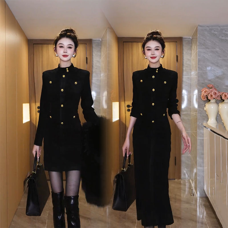 通勤高级感时尚黑色包臀裙女2025秋冬新款立领纽扣装饰复古显瘦裙