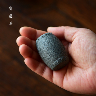 青石小石鼓手把件 盖置茶宠 天然青石手工石雕摆件石镇纸文房清供