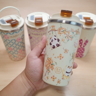 喜式精瓷内胆咖啡杯3D立体图案隐藏式提环做工精细颜值水杯随手杯