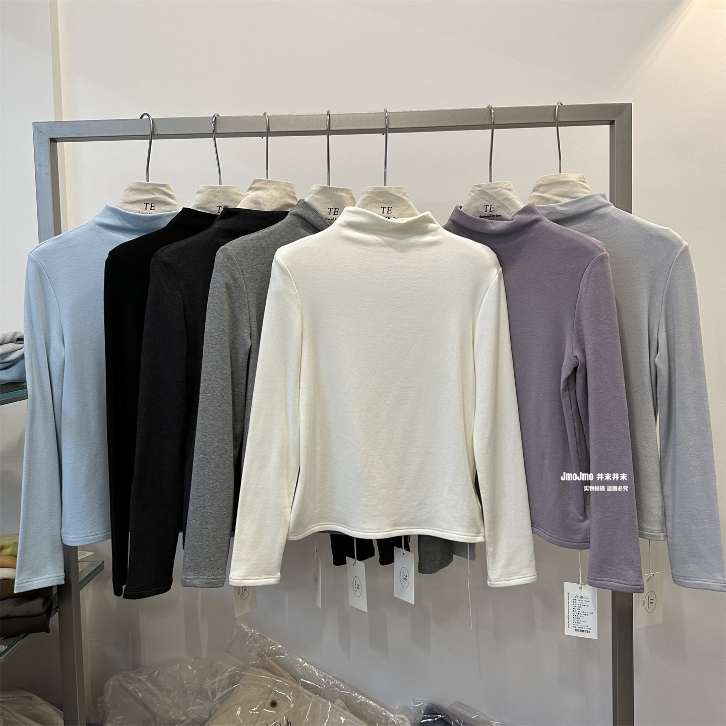 简约加绒保暖半高领打底衫女冬